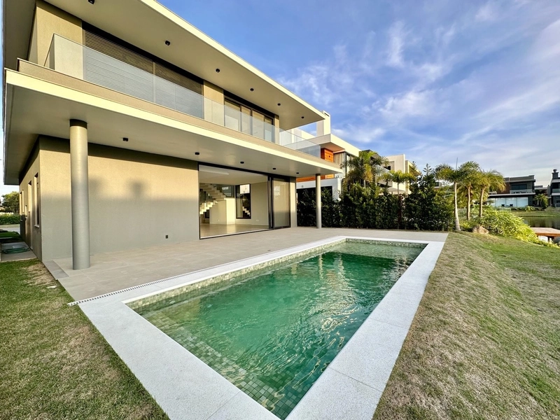 Casa à venda no condomínio Dubai: 8ª foto da galeria de imagens do imóvel