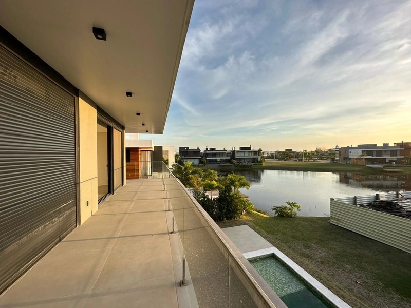 Casa à venda no condomínio Dubai: 23ª foto da galeria de imagens do imóvel