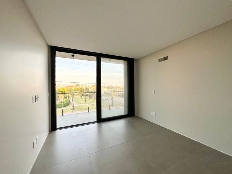 Casa à venda no condomínio Dubai: 19ª foto da galeria de imagens do imóvel