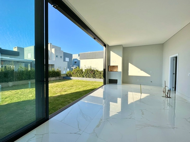 Casa à venda no condomínio Dubai: 16ª foto da galeria de imagens do imóvel