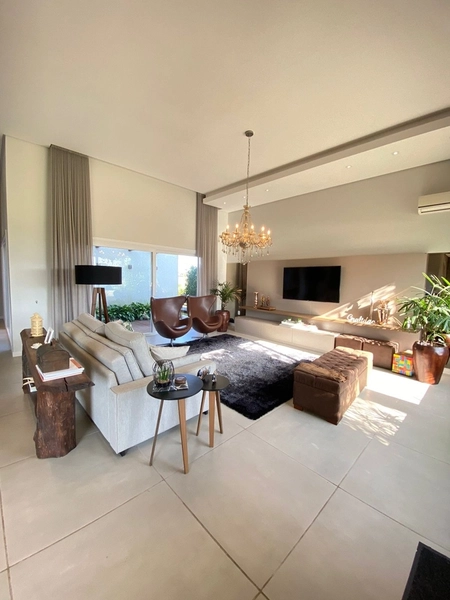 Casa à venda em condomínio fechado - Dubai: 3ª foto da galeria de imagens do imóvel