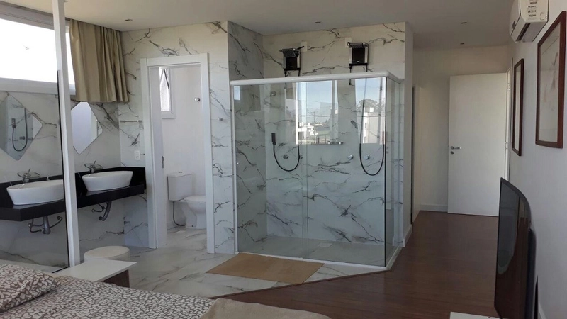 Casa à venda no condomínio Dubai: 13ª foto da galeria de imagens do imóvel