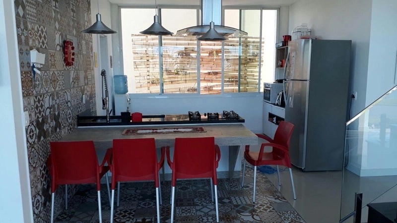 Casa à venda no condomínio Dubai: 4ª foto da galeria de imagens do imóvel