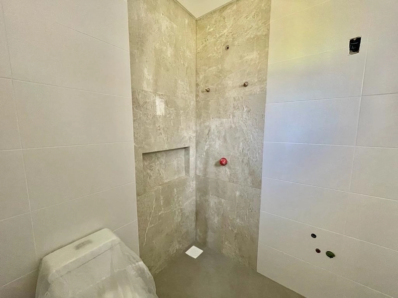 Casa à venda no condomínio Dubai: 11ª foto da galeria de imagens do imóvel