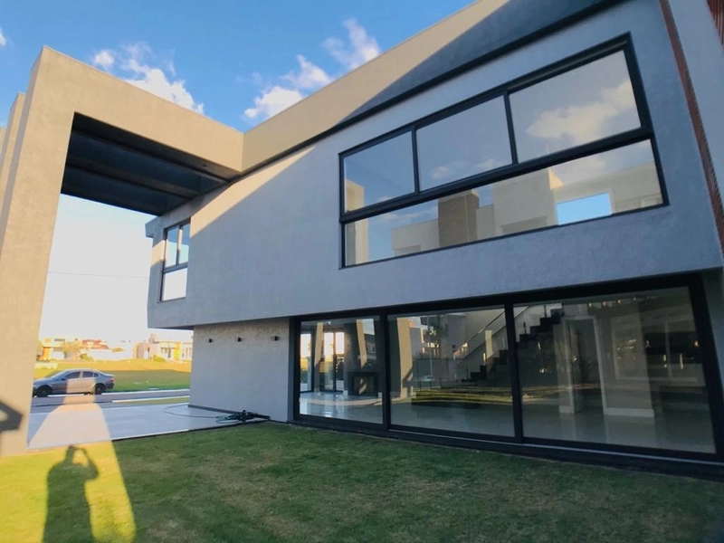 Casa à venda em condomínio fechado - Dubai: 4ª foto da galeria de imagens do imóvel