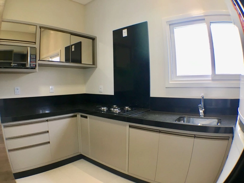 Casa à venda no condomínio Dubai: 17ª foto da galeria de imagens do imóvel