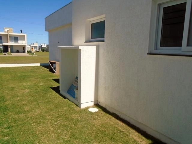 Casa à venda no condomínio Dubai: 7ª foto da galeria de imagens do imóvel