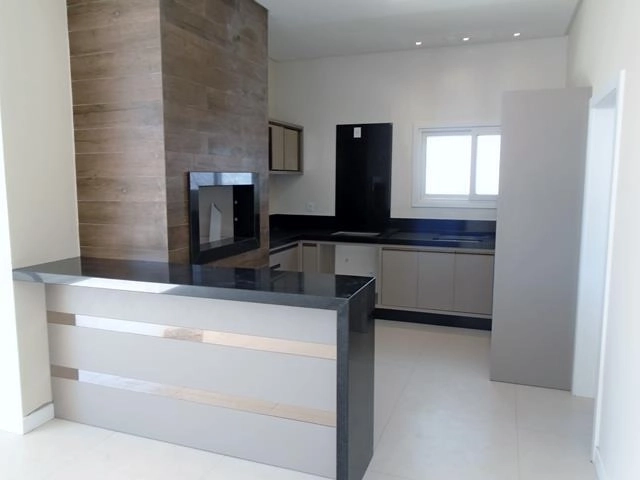 Casa à venda no condomínio Dubai: 15ª foto da galeria de imagens do imóvel