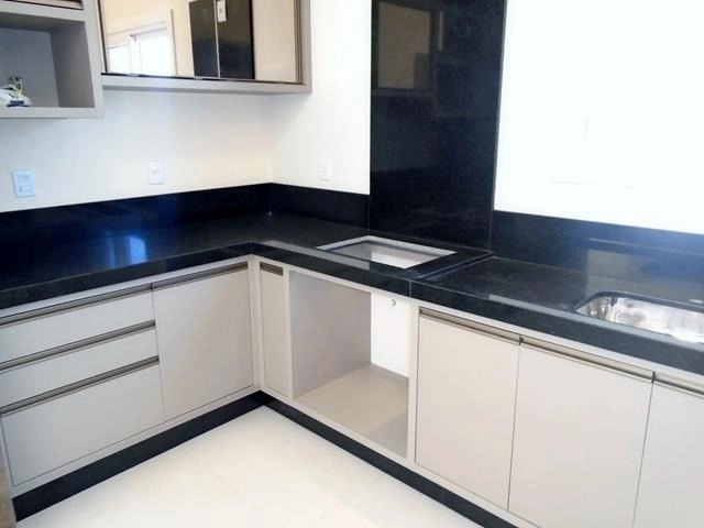 Casa à venda no condomínio Dubai: 13ª foto da galeria de imagens do imóvel