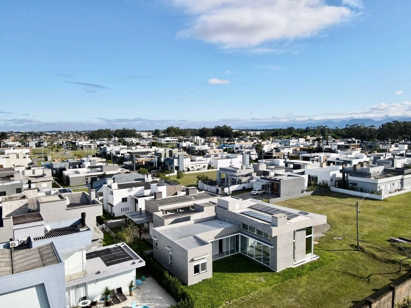 Casa à venda no condomínio Dubai: 24ª foto da galeria de imagens do imóvel