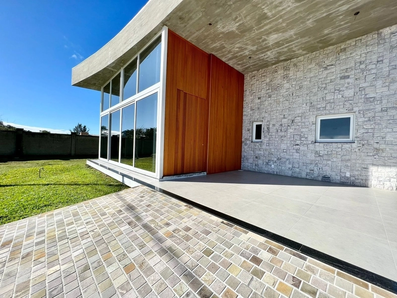 Casa à venda no condomínio Dubai: 7ª foto da galeria de imagens do imóvel