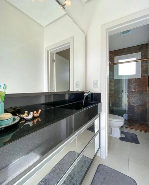 Casa à venda no condomínio Dubai: 12ª foto da galeria de imagens do imóvel