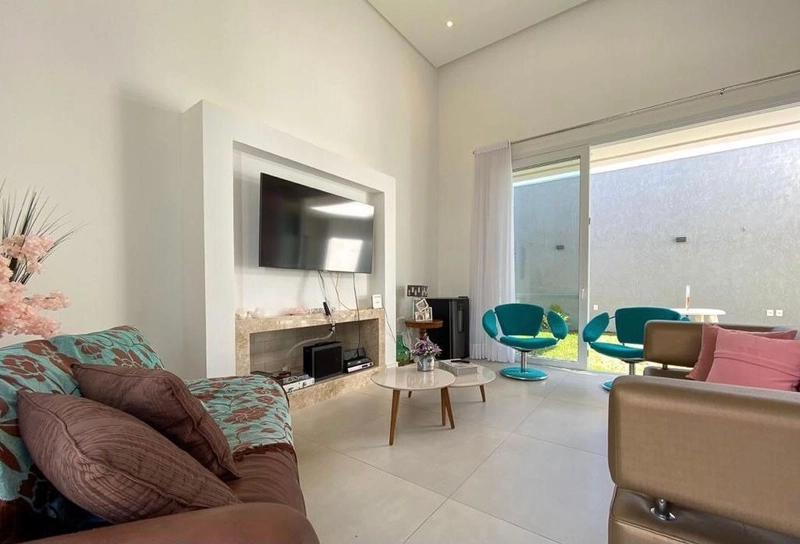 Casa à venda no condomínio Dubai: 4ª foto da galeria de imagens do imóvel