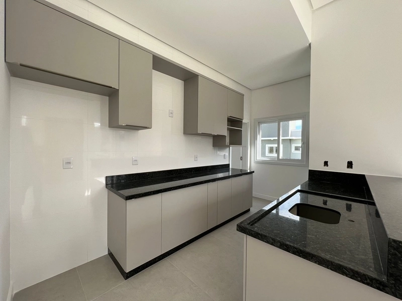 Casa à venda no condomínio Dubai: 4ª foto da galeria de imagens do imóvel