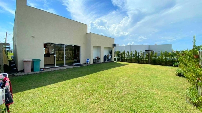 Casa à venda em condomínio fechado - Dubai: 3ª foto da galeria de imagens do imóvel