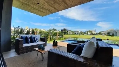 Magnífica casa beira lago  no condomínio Sea Coast!: 29ª foto da galeria de imagens do imóvel