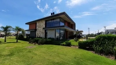 Magnífica casa beira lago  no condomínio Sea Coast!: 4ª foto da galeria de imagens do imóvel