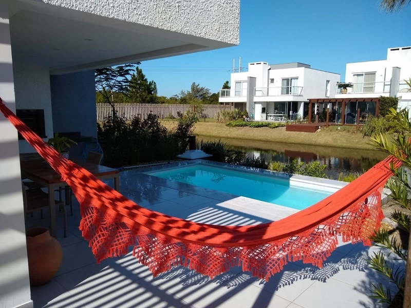 Casa à venda no condomínio One