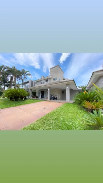 Casa à venda no condomínio Porto Coronado