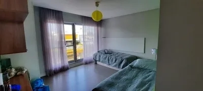 Sobrado beira lago no condomínio Malibu: 21ª foto da galeria de imagens do imóvel