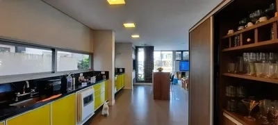 Sobrado beira lago no condomínio Malibu: 9ª foto da galeria de imagens do imóvel