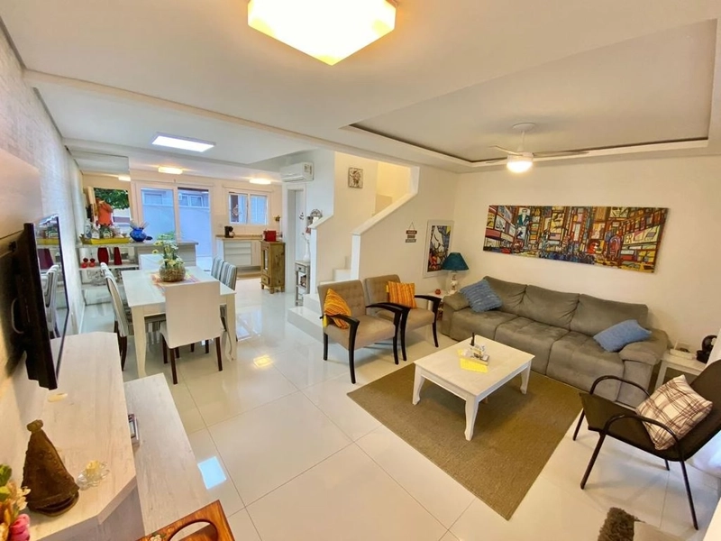 Casa à venda no condomínio Pacific