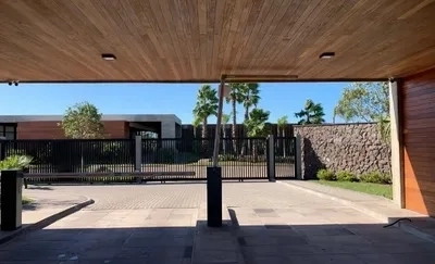 Terreno no condomínio Sense: 8ª foto da galeria de imagens do imóvel