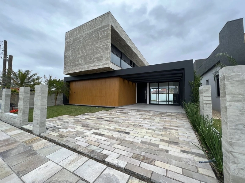 Casa à venda em Xangri-Lá: 2ª foto da galeria de imagens do imóvel