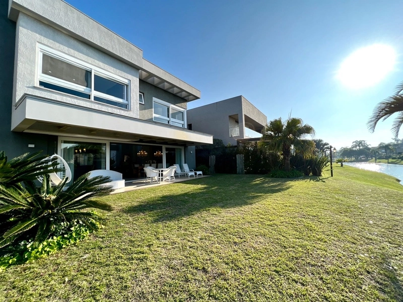 Casa à venda no condomínio Villagio de Atlântida!: 9ª foto da galeria de imagens do imóvel