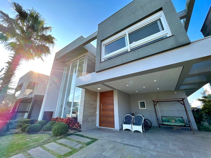 Casa à venda no condomínio Villagio de Atlântida!