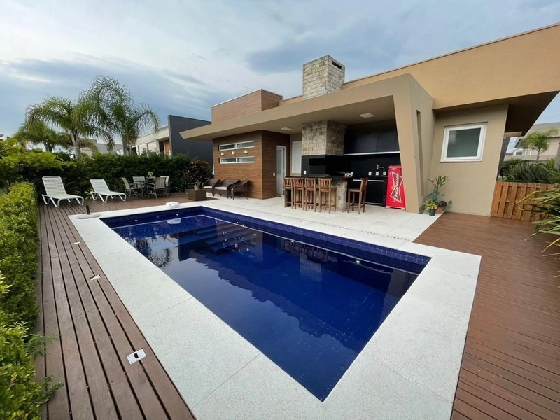 Casa à venda no condomínio Enseada Lagos em Xangri-Lá a