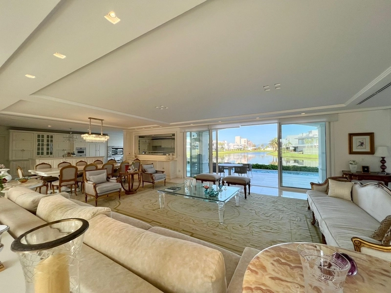 Casa à venda no condomínio Enseada em Xangri-Lá: 3ª foto da galeria de imagens do imóvel