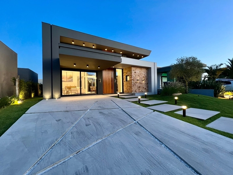 Casa à venda no condomínio Dubai: 5ª foto da galeria de imagens do imóvel