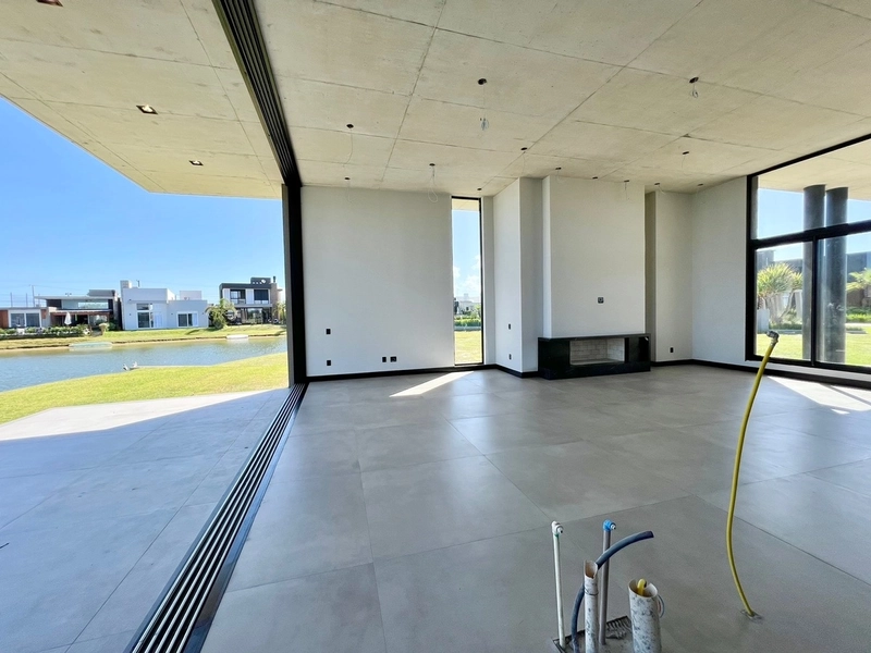 Casa à venda no condomínio Riviera: 7ª foto da galeria de imagens do imóvel