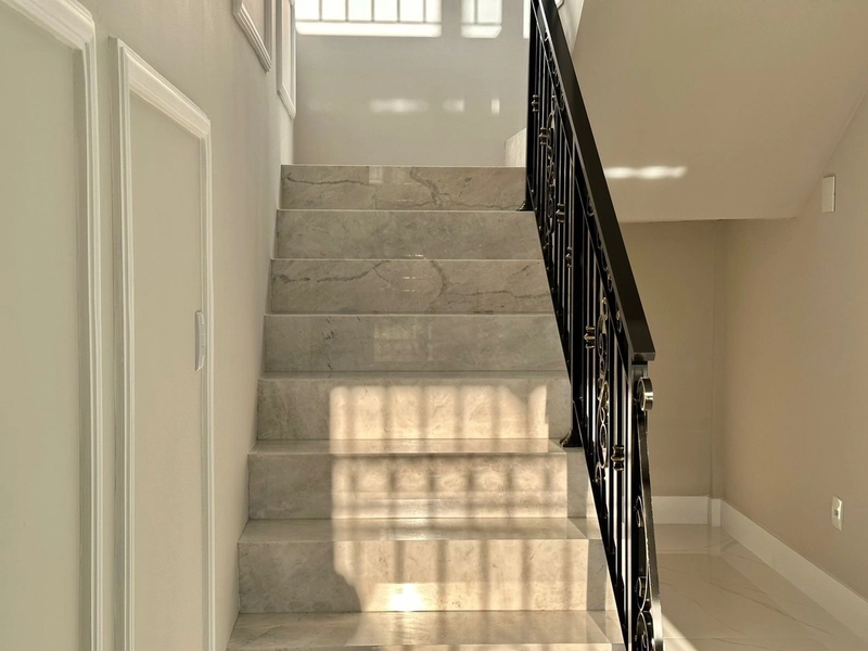 Casa moderna estilo neoclássico na praia de Atlântida: 12ª foto da galeria de imagens do imóvel