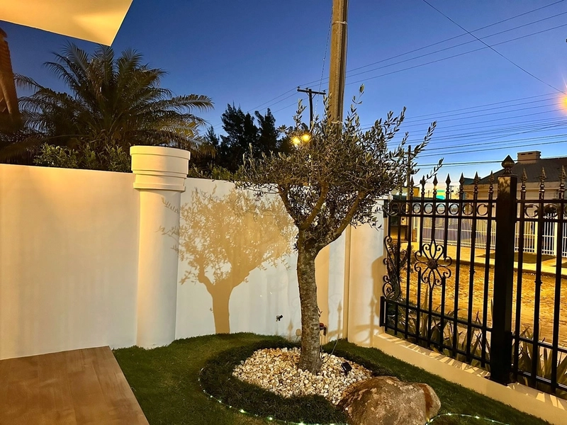 Casa moderna estilo neoclássico na praia de Atlântida: 57ª foto da galeria de imagens do imóvel