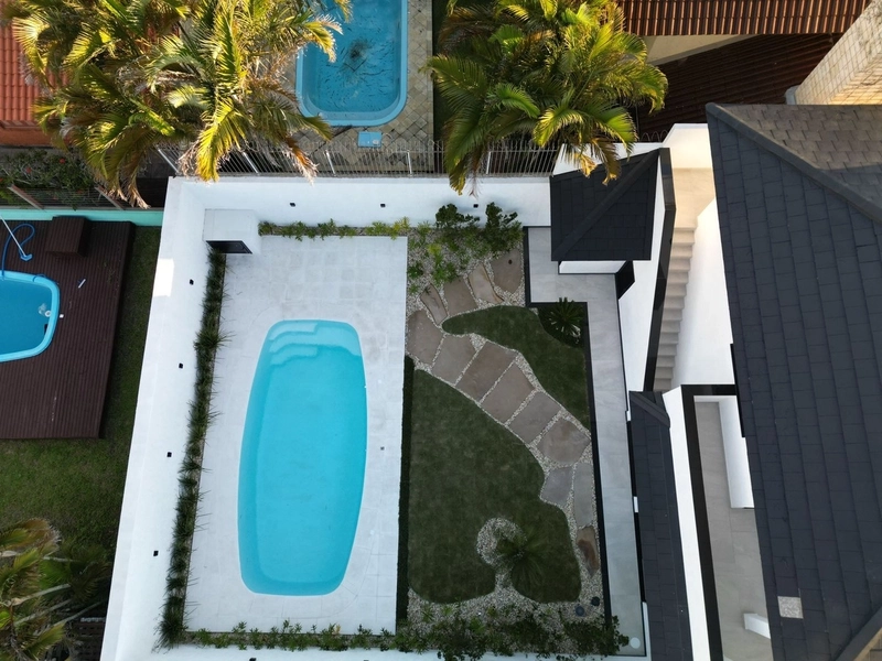 Casa moderna estilo neoclássico na praia de Atlântida: 30ª foto da galeria de imagens do imóvel