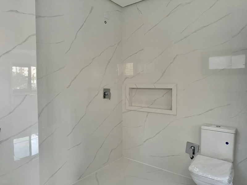 Casa moderna estilo neoclássico na praia de Atlântida: 47ª foto da galeria de imagens do imóvel