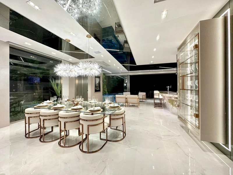 Mansão à venda no condomínio Enseada: 6ª foto da galeria de imagens do imóvel