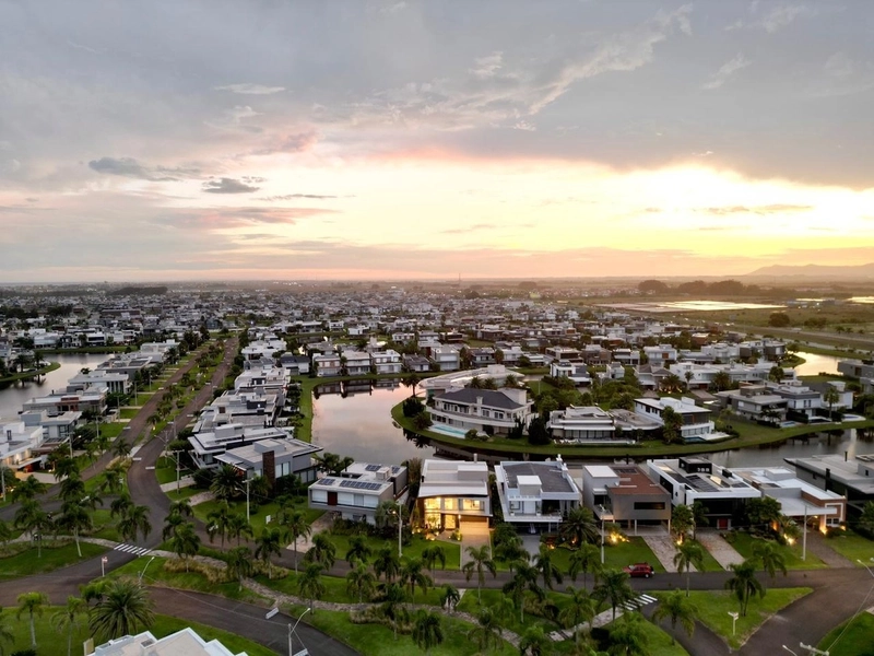 Mansão à venda no condomínio Enseada: 35ª foto da galeria de imagens do imóvel