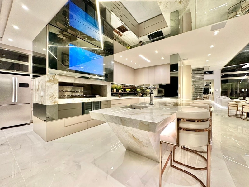 Mansão à venda no condomínio Enseada: 13ª foto da galeria de imagens do imóvel