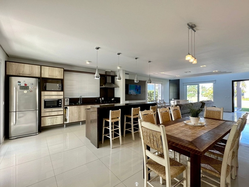 SOBRADO NO CONDOMÍNIO VILLAGIO DE ATLÂNTIDA: 6ª foto da galeria de imagens do imóvel