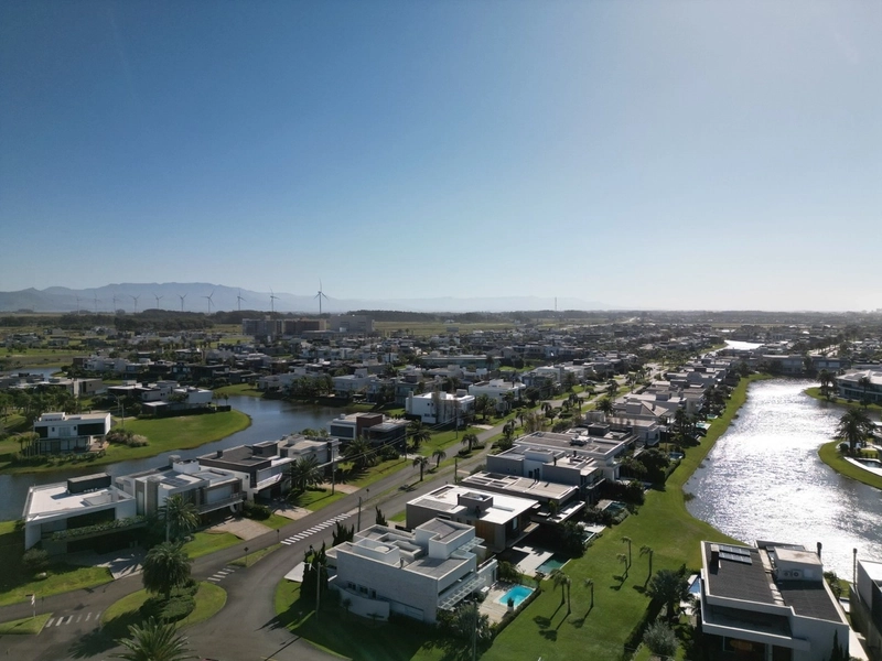 Casa à venda no condomínio Enseada: 7ª foto da galeria de imagens do imóvel