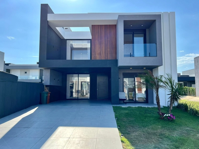 Casa à venda no condomínio Blue