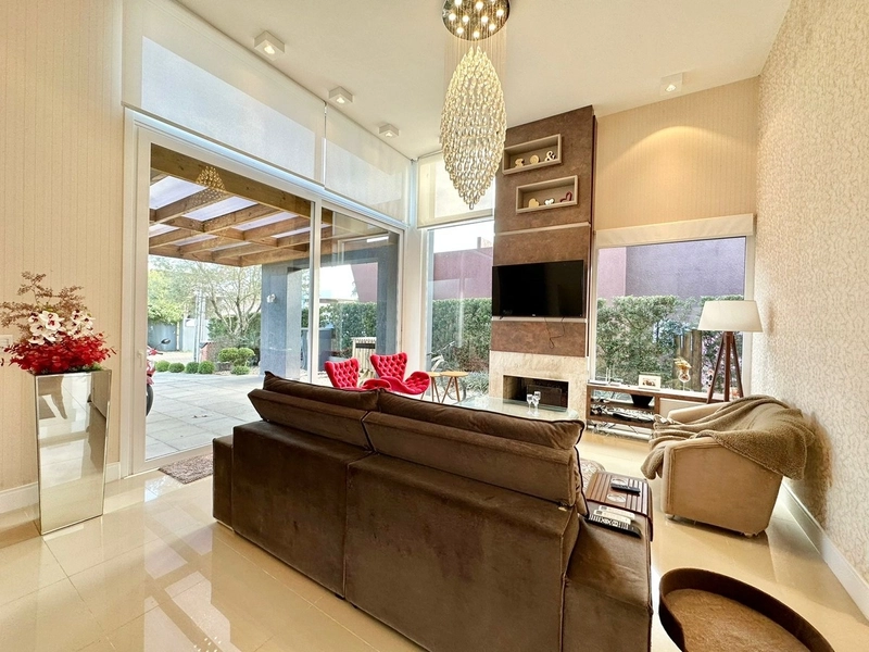 Casa à venda no condomínio Dubai: 5ª foto da galeria de imagens do imóvel