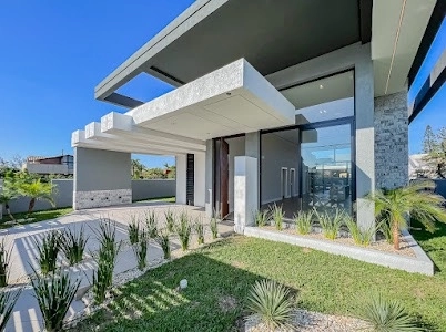 Casa à venda no Centro de Xangri-Lá