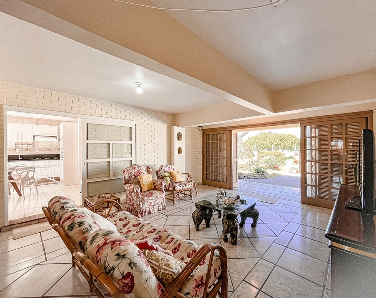 Casa à venda em Xangri-lá: 38ª foto da galeria de imagens do imóvel