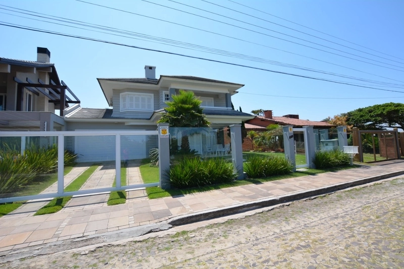 Casa à venda em Xangri-lá: 3ª foto da galeria de imagens do imóvel