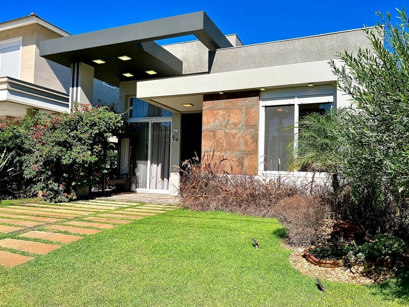 Casa à venda no condomínio Acqualina