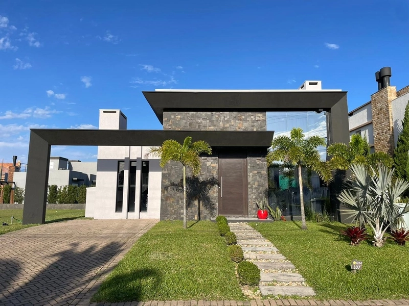 Casa à venda no condomínio Dubai: 2ª foto da galeria de imagens do imóvel